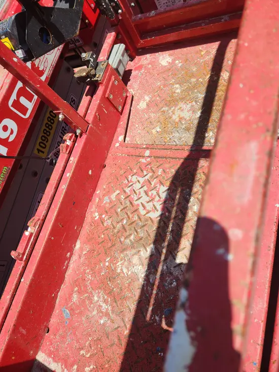2019 MEC 1330SE Scissor Lift