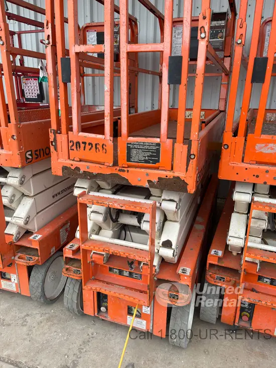 2018 Snorkel S3226E Scissor Lift