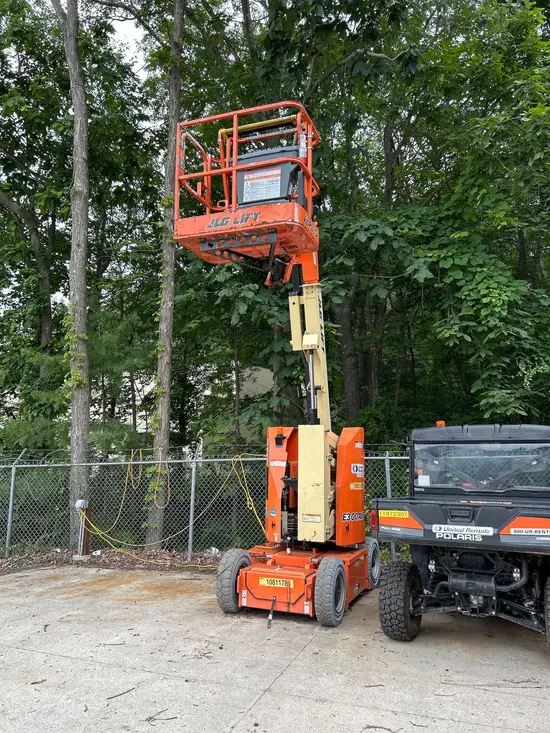 2018 JLG E300AJP Articulating Boom Lift