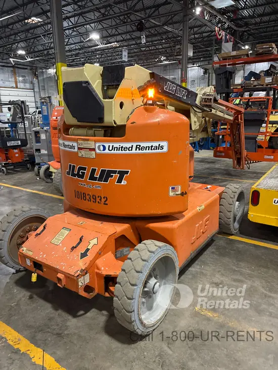2013 JLG E450AJ Articulating Boom Lift