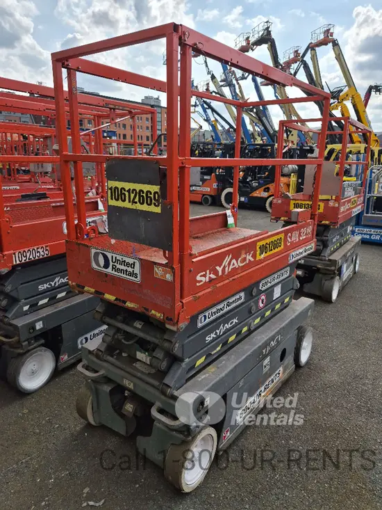 2017 Skyjack SJIII3219 Scissor Lift