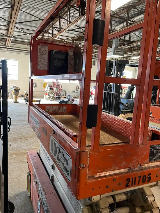 2018 Snorkel S3219E Scissor Lift
