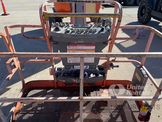 2017 JLG 450AJ Articulating Boom Lift