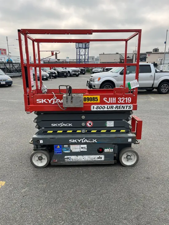 2017 Skyjack SJIII3219 Scissor Lift