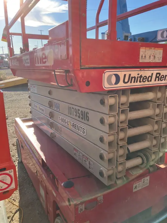 2018 MEC 4046SE Scissor Lift