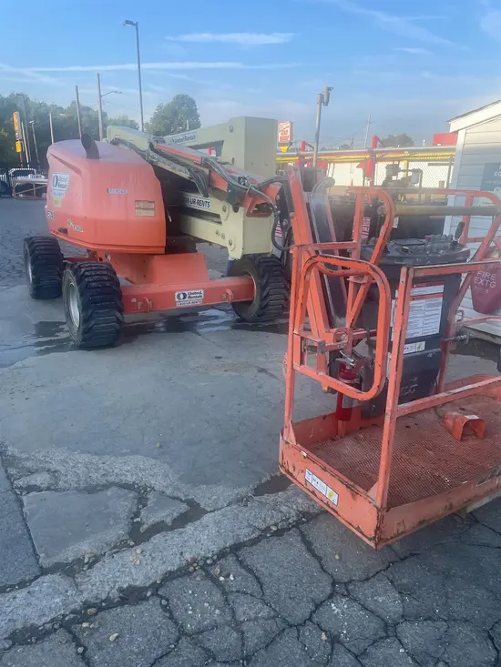 2017 JLG 450AJ Articulating Boom Lift