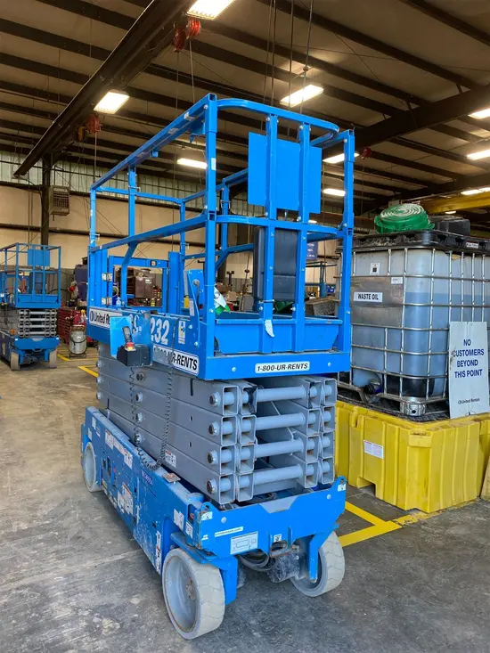 2017 Genie GS-3232 Scissor Lift