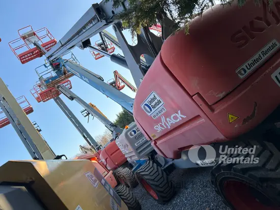 2018 Skyjack SJ86T Boom Lift