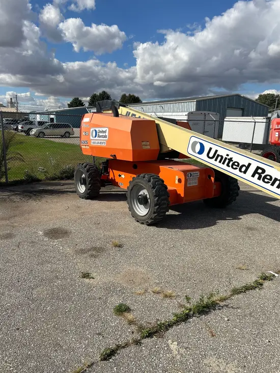 2017 JLG 600S Boom Lift