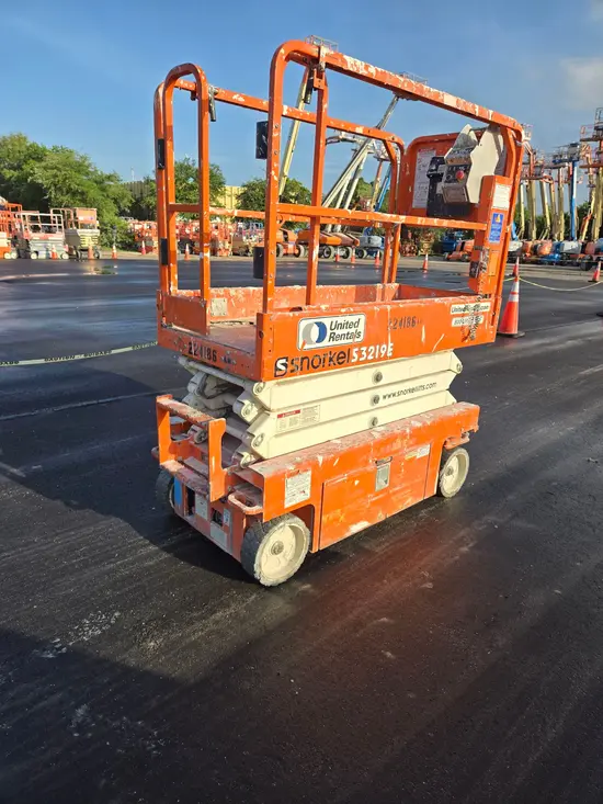 2019 Snorkel S3219E Scissor Lift