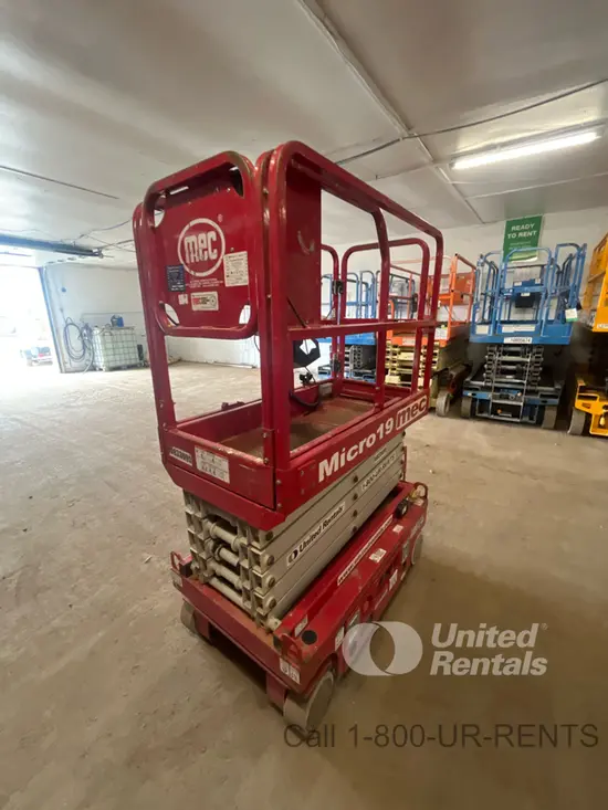 2018 MEC MICRO 19 Scissor Lift