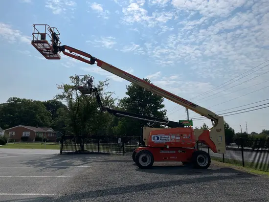 2016 JLG 800AJ Articulating Boom Lift