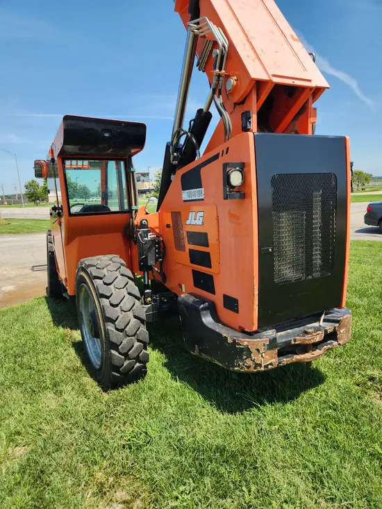 2018 SKYTRAK 8042 Forklift