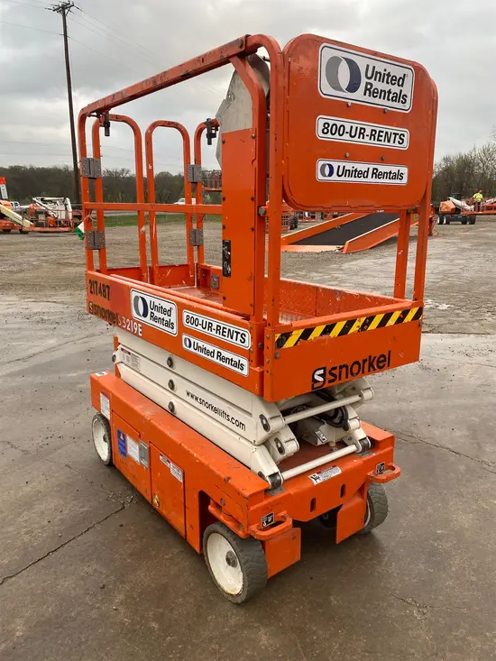 2018 Snorkel S3219E Scissor Lift