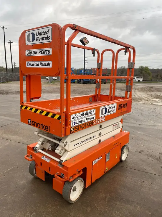 2018 Snorkel S3219E Scissor Lift