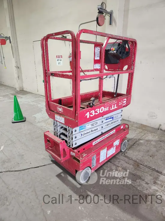 2017 MEC 1330SE Scissor Lift