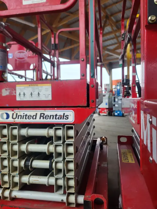 2018 MEC MICRO 19 Scissor Lift