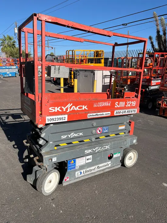 2019 Skyjack SJIII3219 Scissor Lift