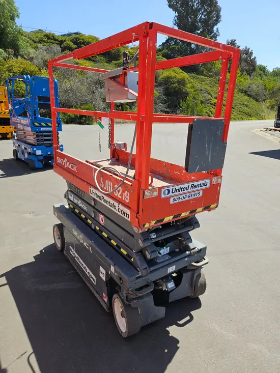 2017 Skyjack SJIII3219 Scissor Lift