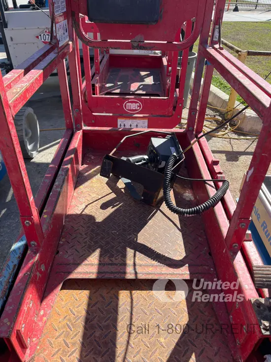 2019 MEC 1330SE Scissor Lift