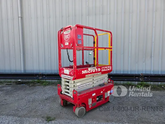 2021 MEC MICRO 19 Scissor Lift