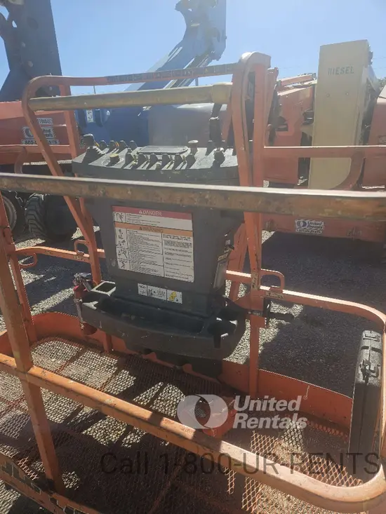 2017 JLG 450AJ Articulating Boom Lift
