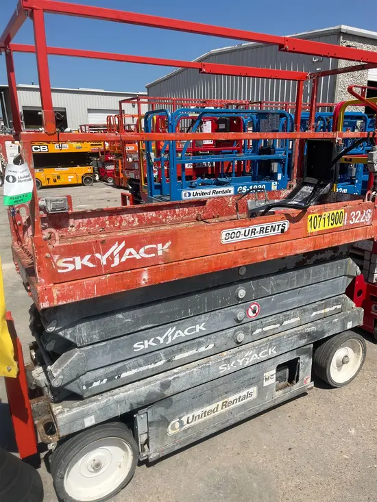 2018 Skyjack SJIII3226 Scissor Lift