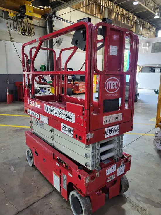 2018 MEC 1930SE Scissor Lift