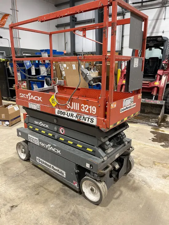 2018 Skyjack SJIII3219 EE Scissor Lift
