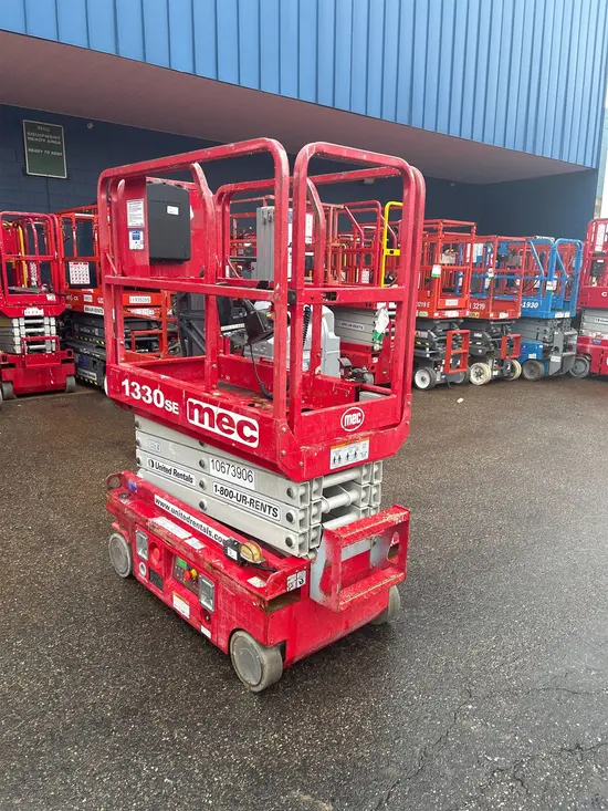 2017 MEC 1330SE Scissor Lift