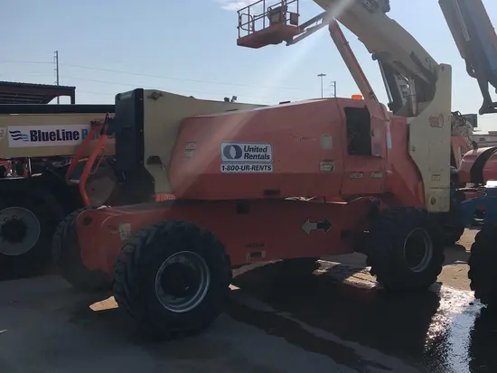 2012 JLG 800AJ Articulating Boom Lift