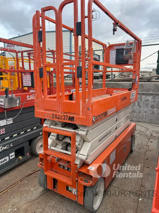 2020 Snorkel S3226E Scissor Lift