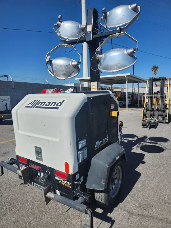 2018 Allmand NL-V Portable Work Light