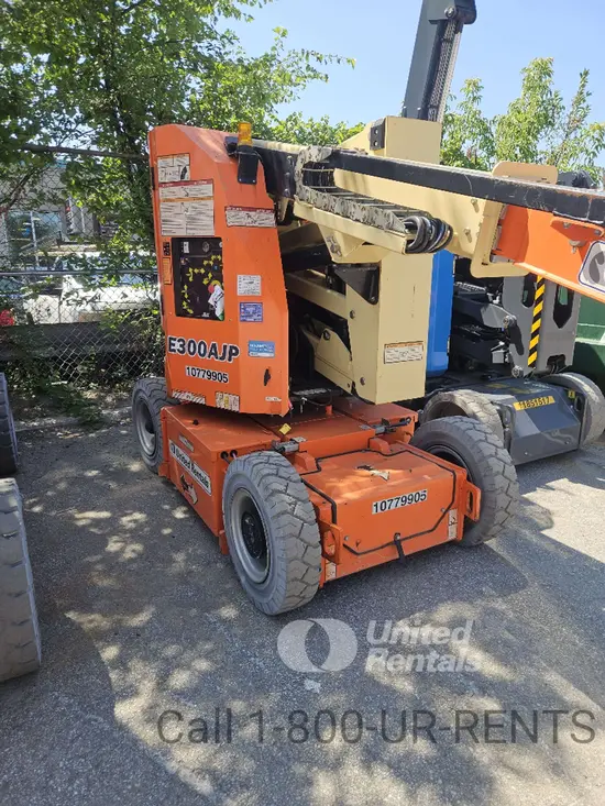 2018 JLG E300AJP Articulating Boom Lift