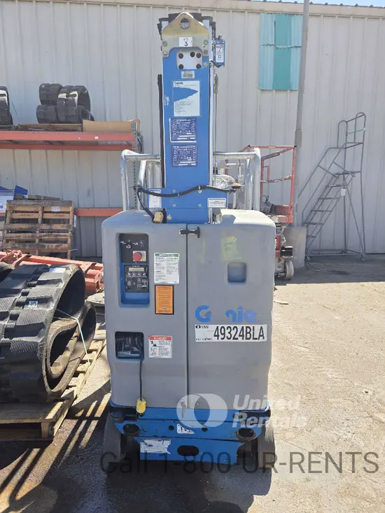 2017 Genie GR-20 Self-Propelled One-Person Lift