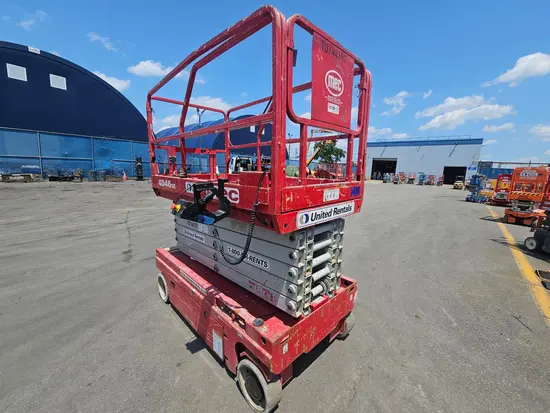 2018 MEC 4046SE Scissor Lift