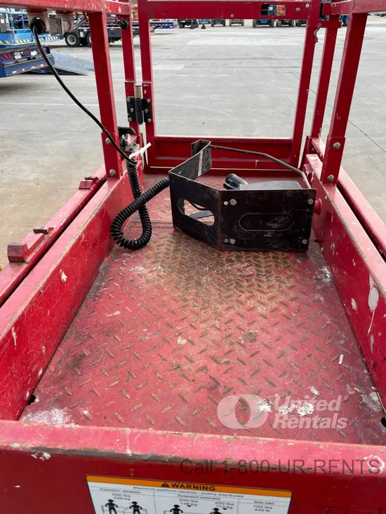 2019 MEC 1330SE Scissor Lift