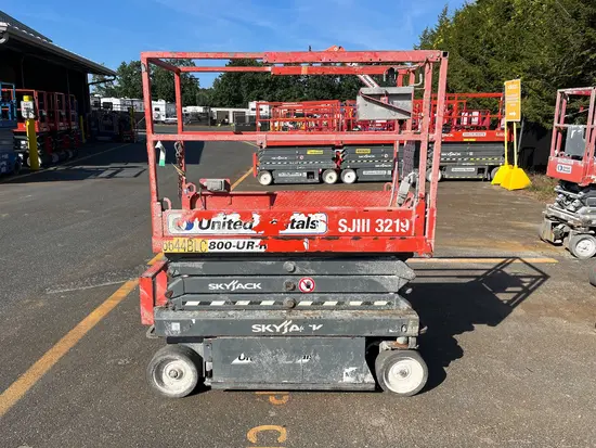 2018 Skyjack SJIII3219 Scissor Lift