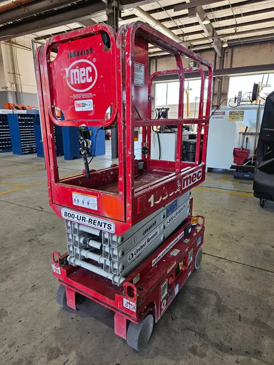 2018 MEC 1330SE Scissor Lift