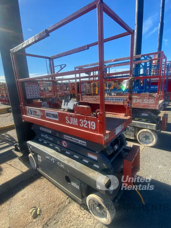 2017 Skyjack SJIII3219 Scissor Lift