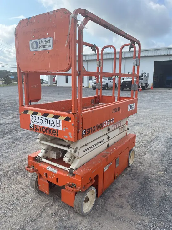 2019 Snorkel S3219E Scissor Lift