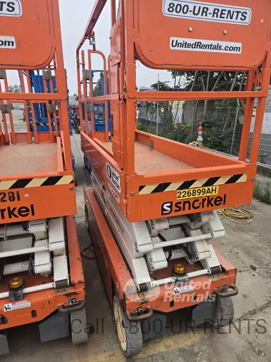 2019 Snorkel S3226E Scissor Lift