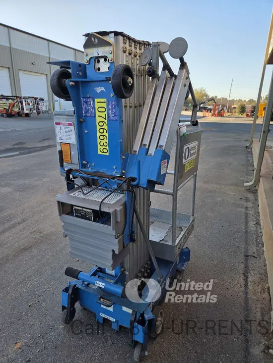 2018 Genie AWP-30SDC Pusharound Lift