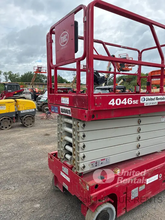 2018 MEC 4046SE Scissor Lift