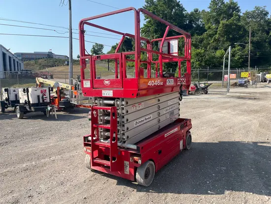 2018 MEC 4046SE Scissor Lift