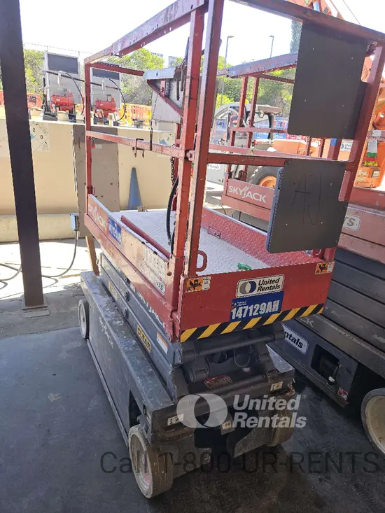 2014 Skyjack SJIII3219 Scissor Lift