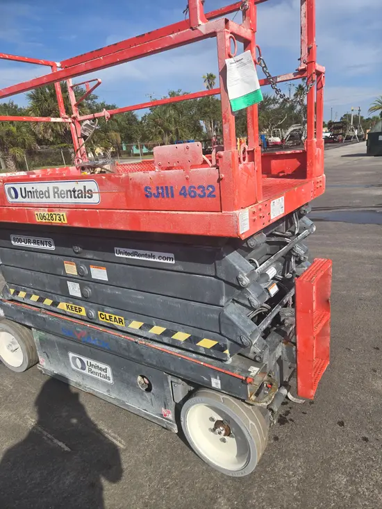 2017 Skyjack SJIII4632 Scissor Lift