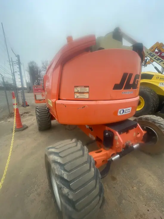 2017 JLG 450AJ Articulating Boom Lift
