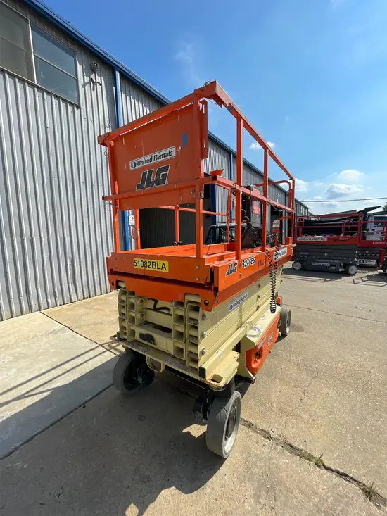 2017 JLG 3246ES Scissor Lift