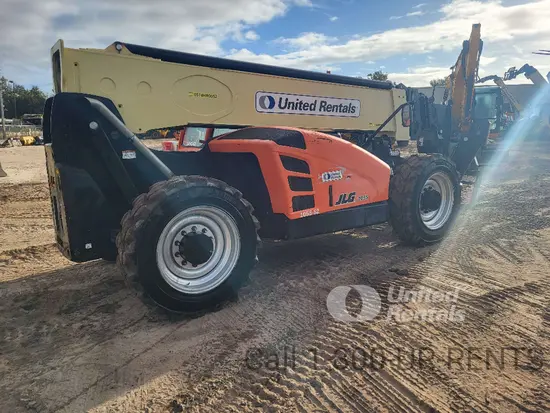 2018 JLG 1055 Forklift